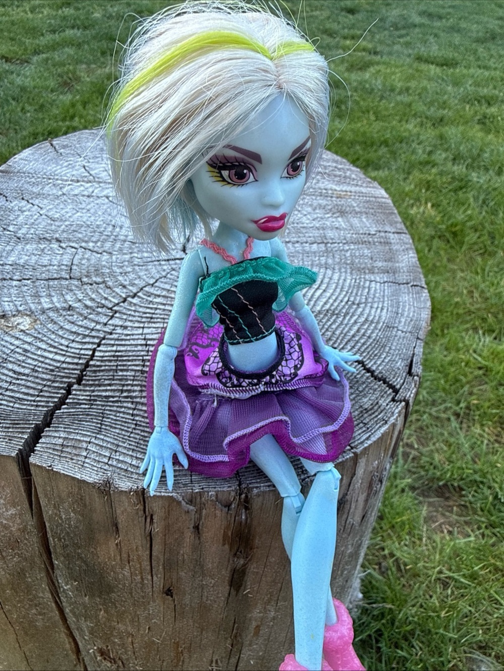 Mattel Monster High Abbey Abominable Skultimate Roller Maze doll. - Picture 4 of 10